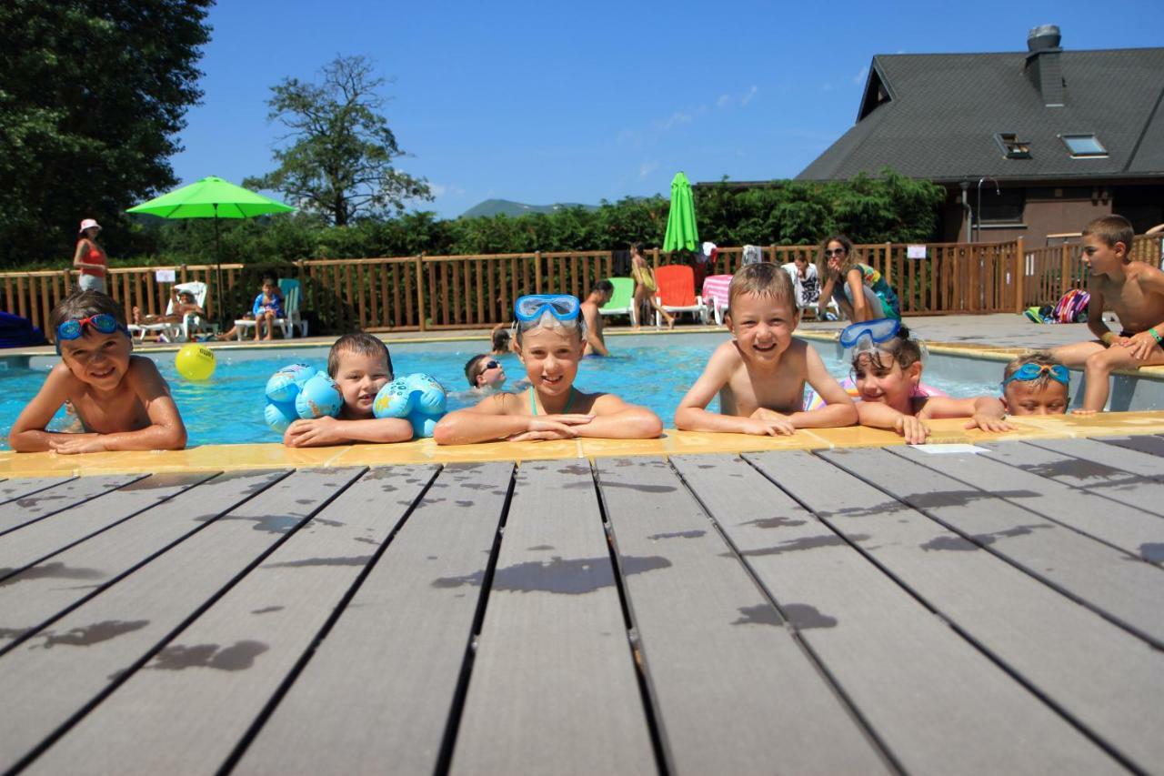 Camping Domaine Du Lac Chambon Murol Kültér fotó