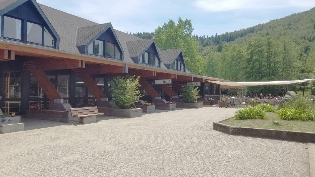 Camping Domaine Du Lac Chambon Murol Kültér fotó